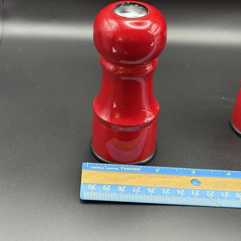 🧂🔥Trudeau Maison Red Salt‎ & Pepper Shaker Set | MCM Table Decor